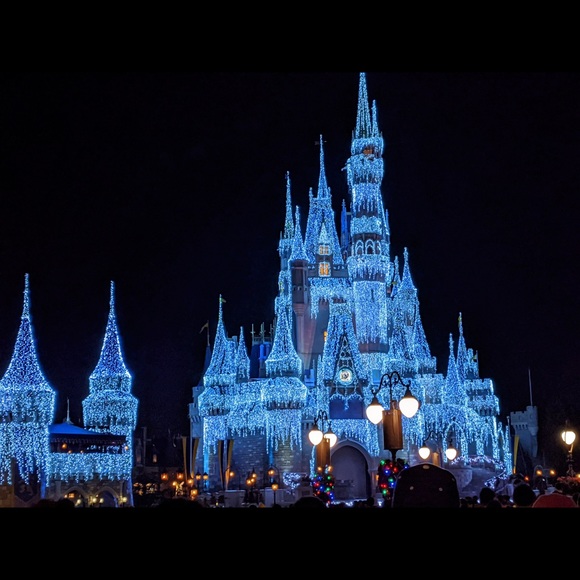 Meet your Posher, Erin - Picture 1 of 1